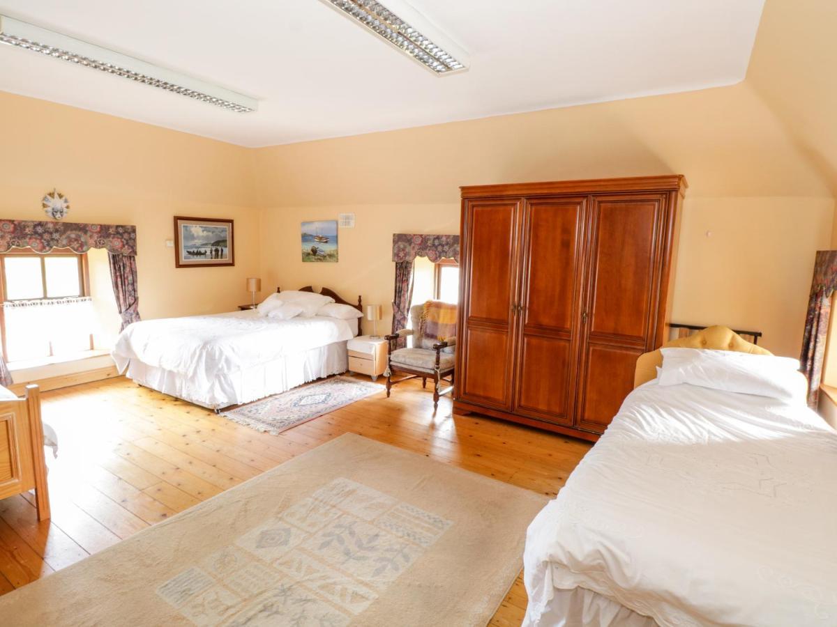 An Maide Ban Villa Cootehill Exterior photo